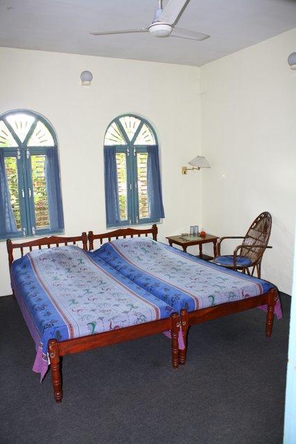 Sacred Valley Inn Покхара Экстерьер фото