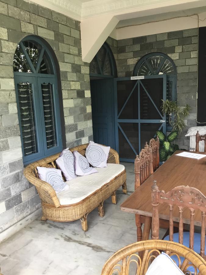 Sacred Valley Inn Покхара Экстерьер фото