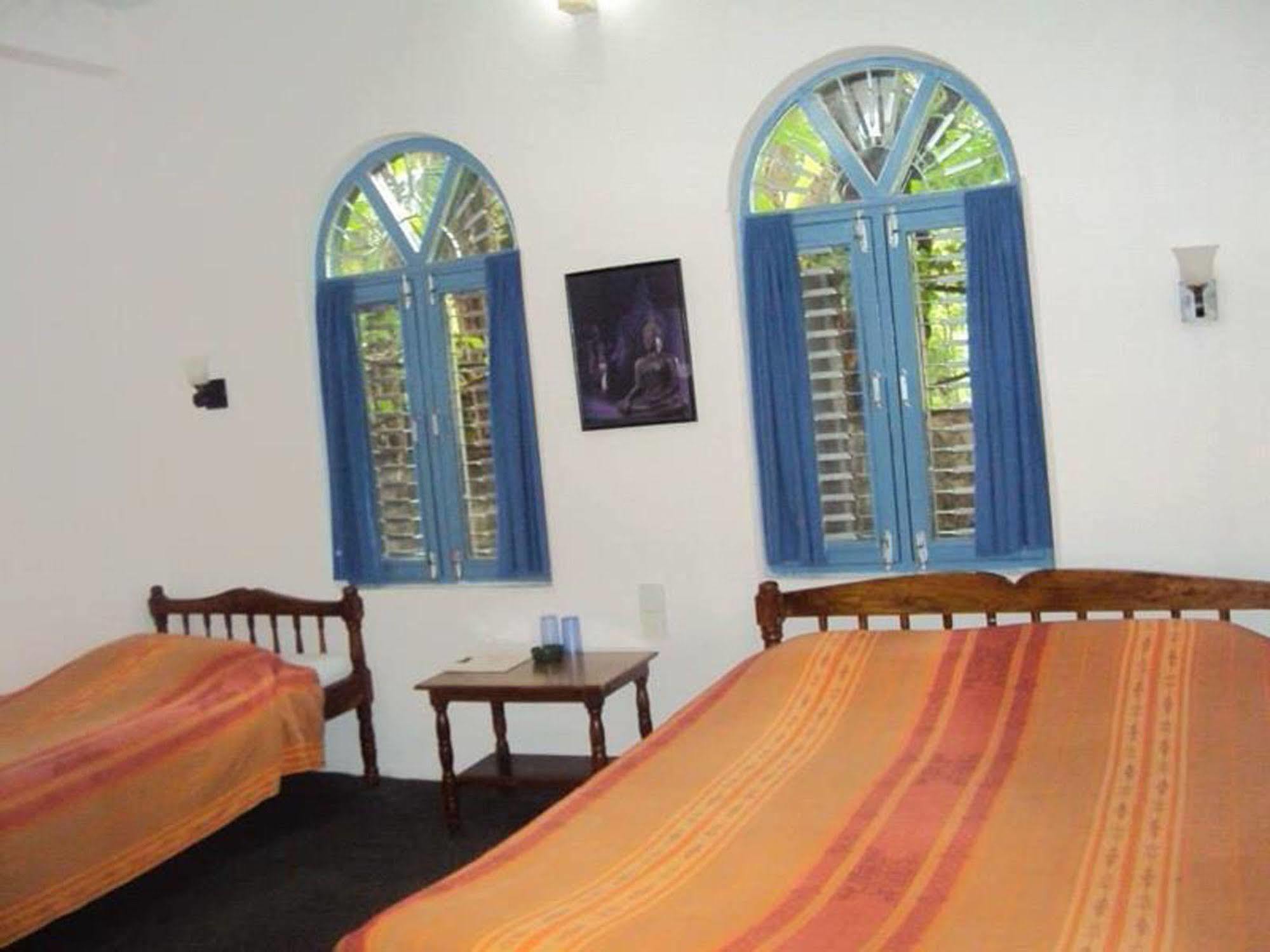 Sacred Valley Inn Покхара Экстерьер фото