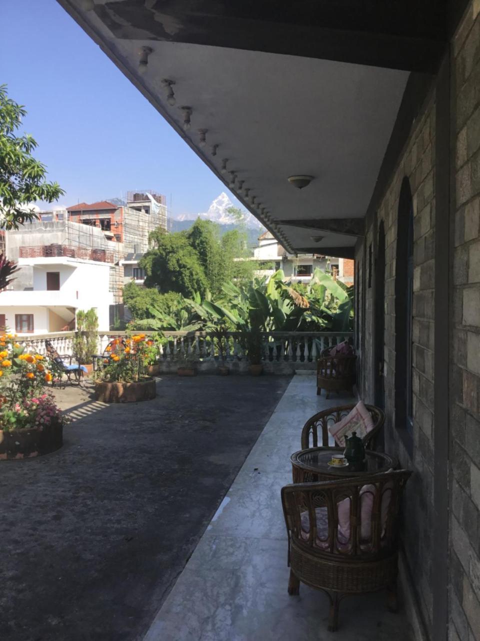 Sacred Valley Inn Покхара Экстерьер фото